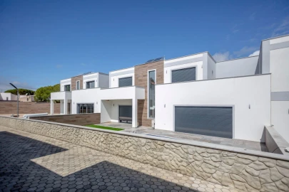 Moradia T3 para Venda em Albufeira e Olhos de Água