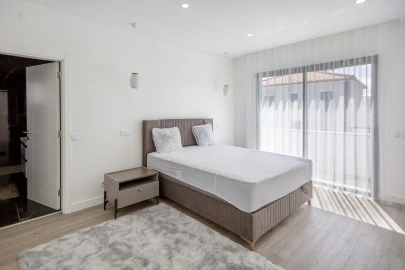 Moradia T3 para Venda em Albufeira e Olhos de Água