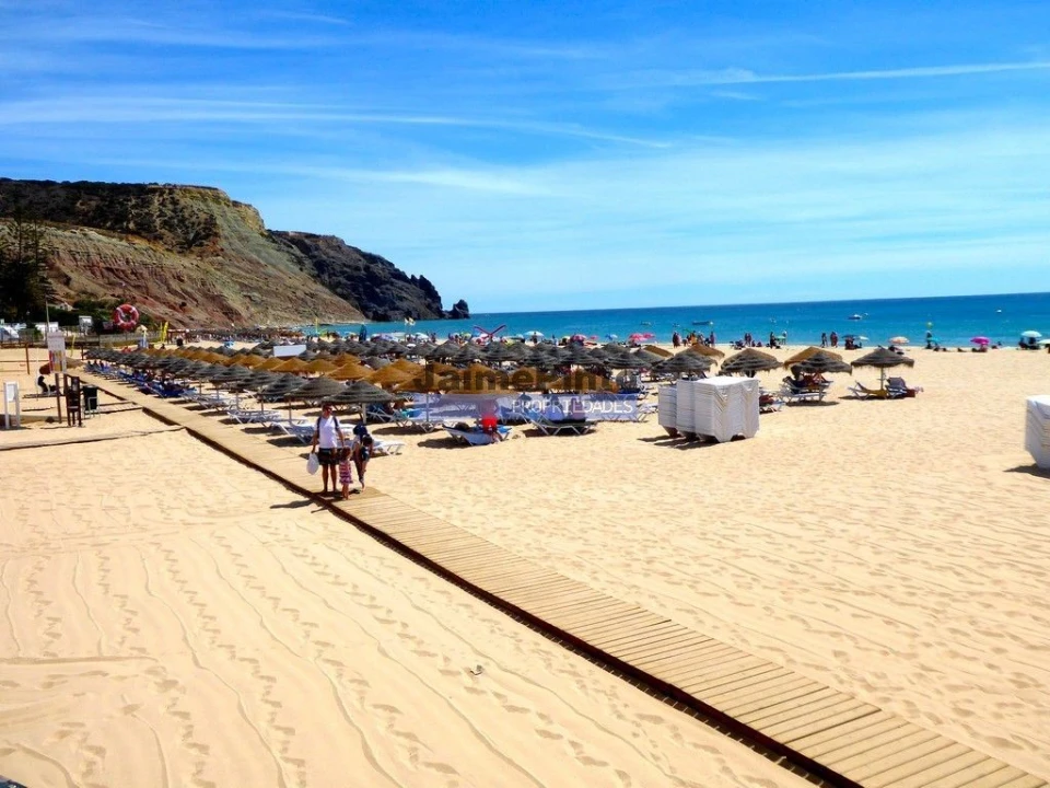 Terreno P/ Prédio para Venda em Ferragudo Foto 6