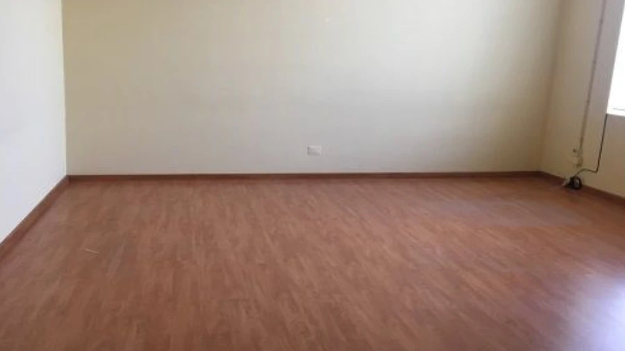 Escritório para Arrendamento em Paranhos