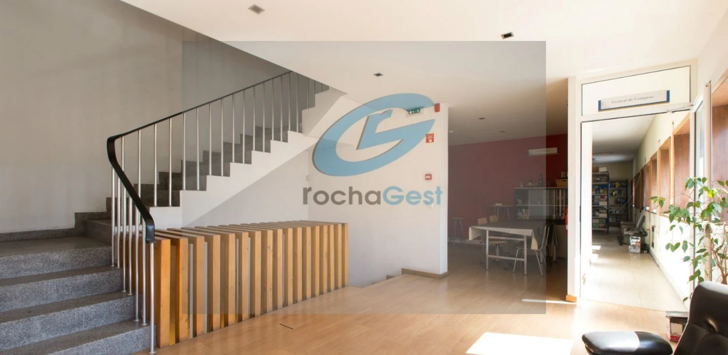 Armazém para Venda em Ramalde Foto 7