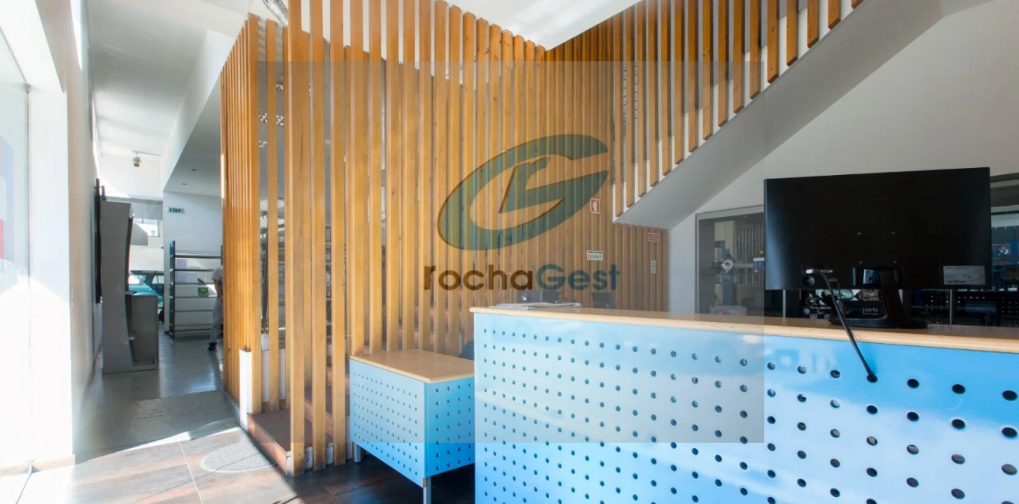 Armazém para Venda em Ramalde Foto 8