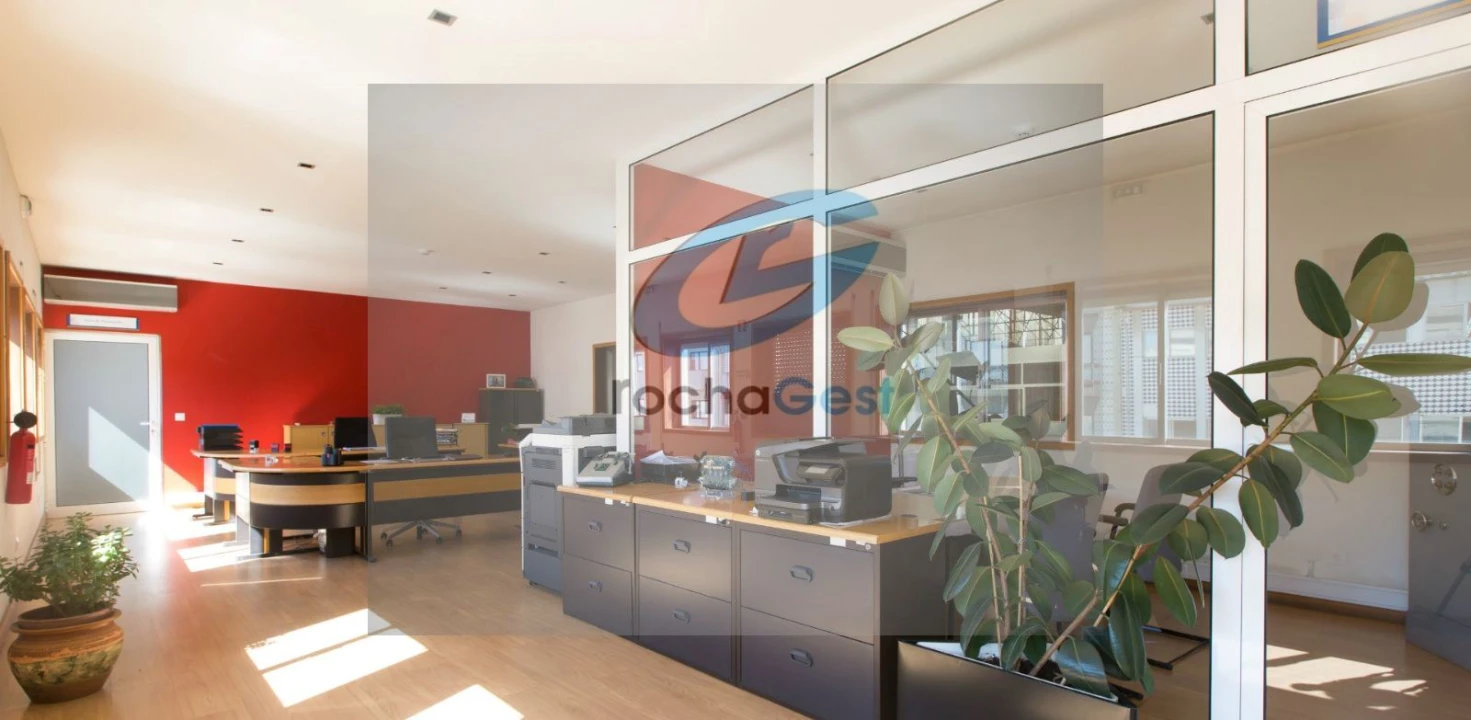 Armazém para Venda em Ramalde Foto 11