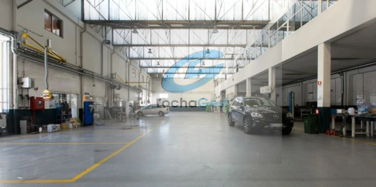 Armazém para Venda em Ramalde