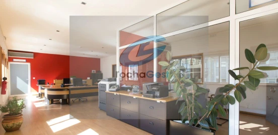 Armazém para Venda em Ramalde