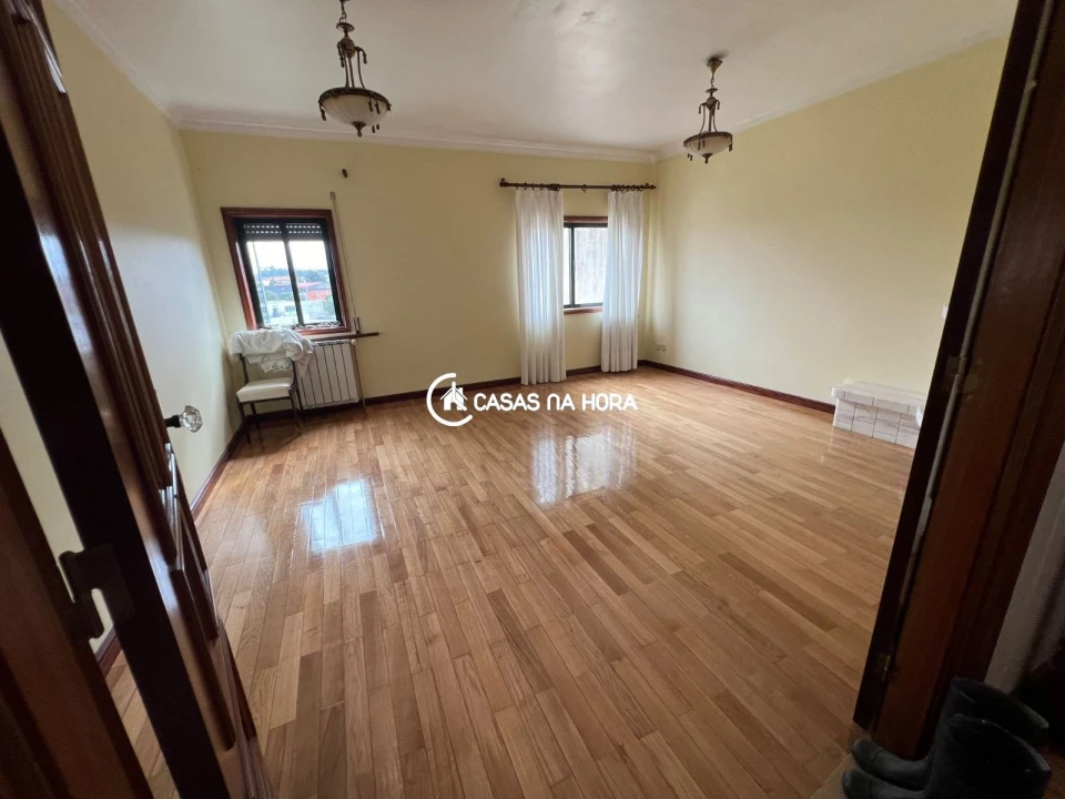 Apartamento T3 para Venda em Campanhã Foto 4