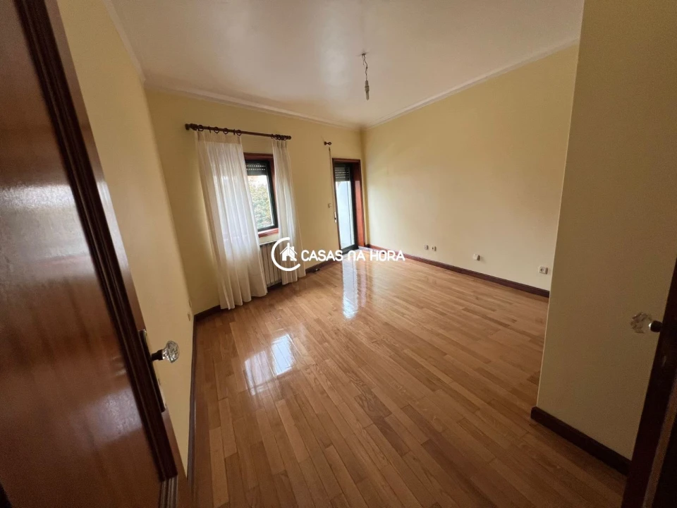 Apartamento T3 para Venda em Campanhã Foto 6