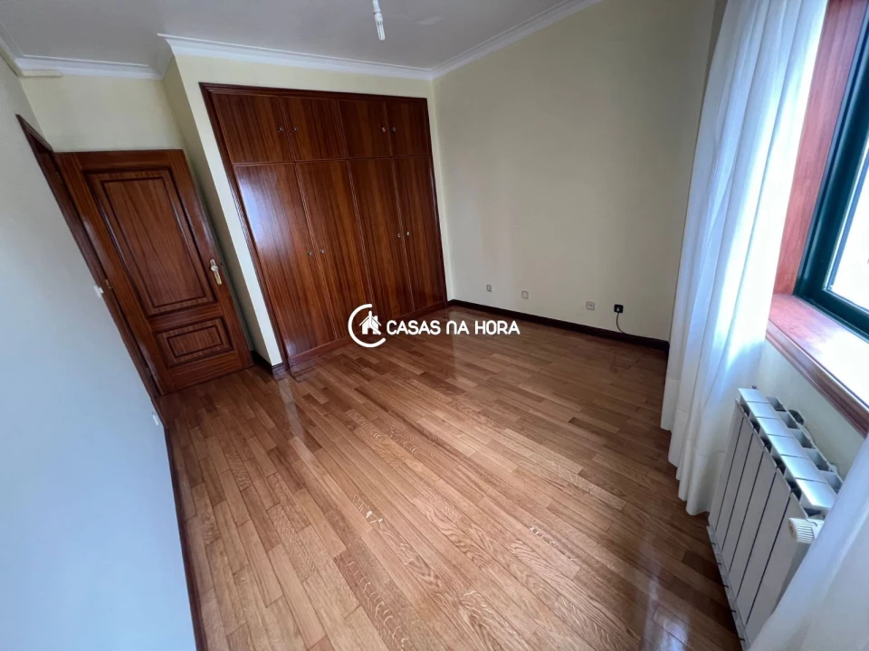 Apartamento T3 para Venda em Campanhã Foto 10