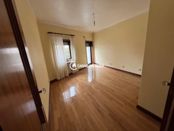 Apartamento T3 para Venda em Campanhã