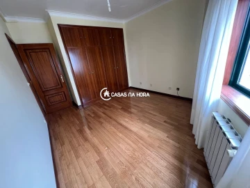 Apartamento T3 para Venda em Campanhã