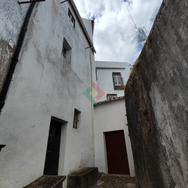 Moradia T2 para Venda em Santa Maria da Devesa