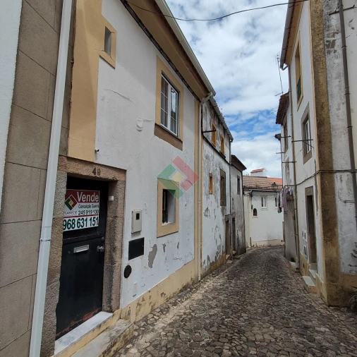 Moradia T2 para Venda em Santa Maria da Devesa Foto 3