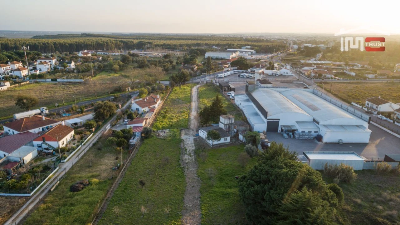 Terreno Misto para Venda em Vale de Santarem Foto 7