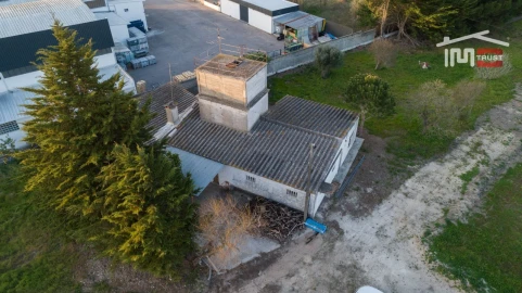 Terreno Misto para Venda em Vale de Santarem