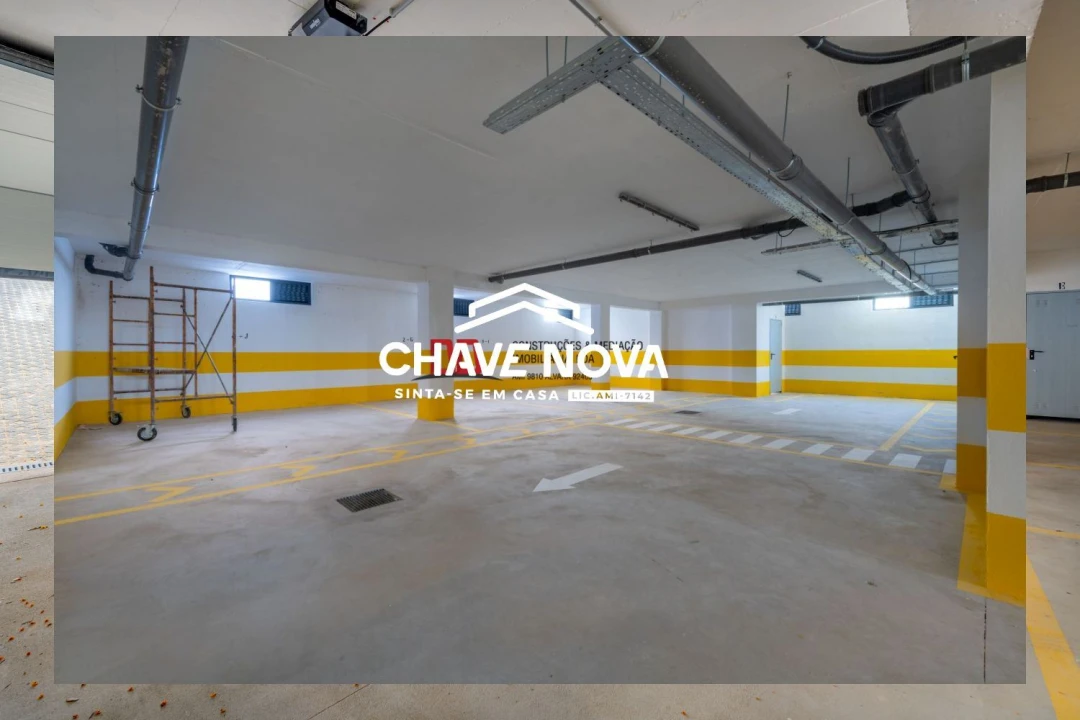 Apartamento T3 para Venda em Portimão Foto 20