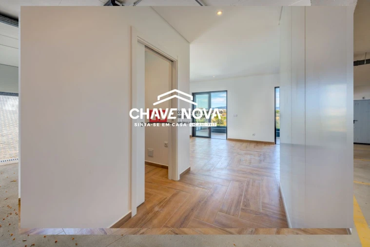 Apartamento T3 para Venda em Portimão Foto 4