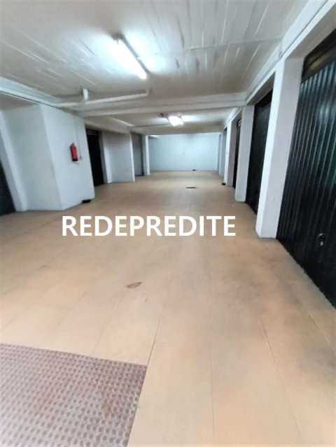 Negócio para Venda em Algueirão-Mem Martins