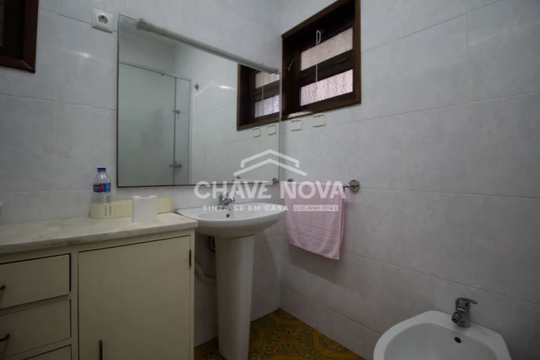 Moradia T5 para Venda em Coronado (São Romão e São Mamede) Foto 7