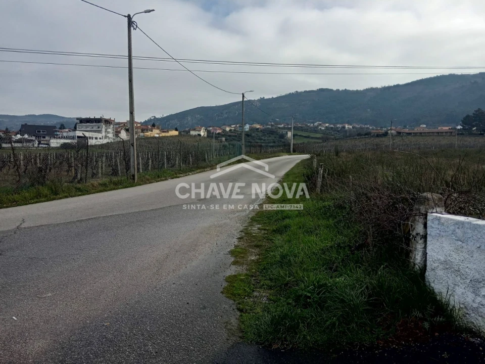 Terreno P/ Prédio para Venda em Vilar de Nantes Foto 7