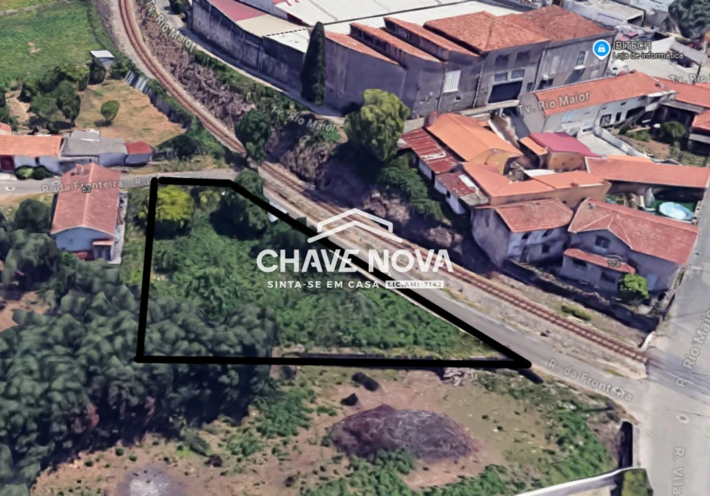 Terreno para Venda em Paços de Brandão Foto 7