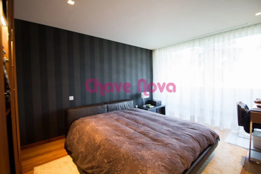 Moradia T5 para Venda em O. Azeméis, Riba-Ul, Ul, Macinhata Seixa, Madail Foto 10