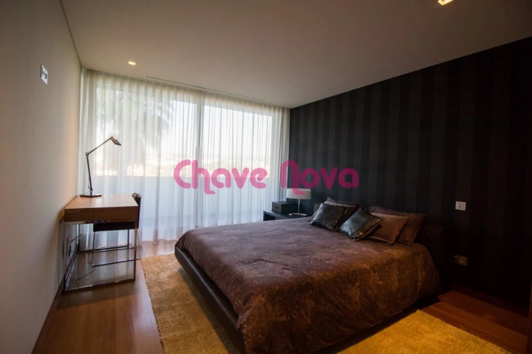 Moradia T5 para Venda em O. Azeméis, Riba-Ul, Ul, Macinhata Seixa, Madail Foto 14