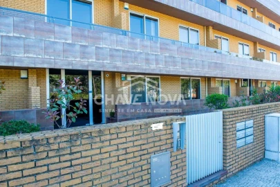 Apartamento T2 para Arrendamento em Madalena