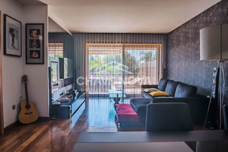 Apartamento T2 para Arrendamento em Madalena Foto 7