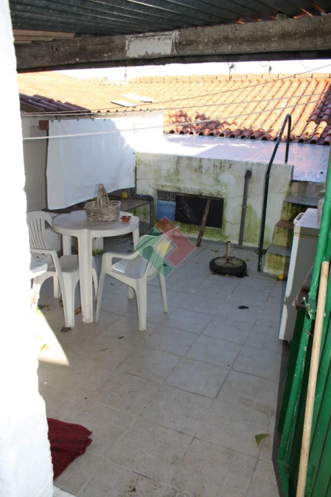 Moradia T2 para Venda em Santo Antonio das Areias