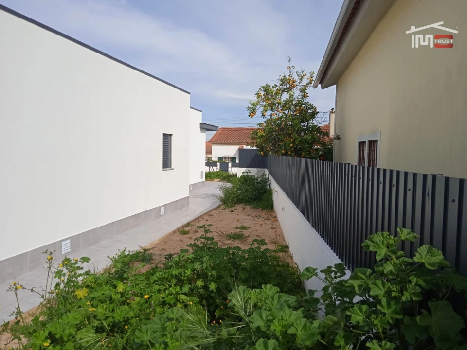 Moradia T4 para Venda em Azeitão (São Lourenço e São Simão) Foto 10