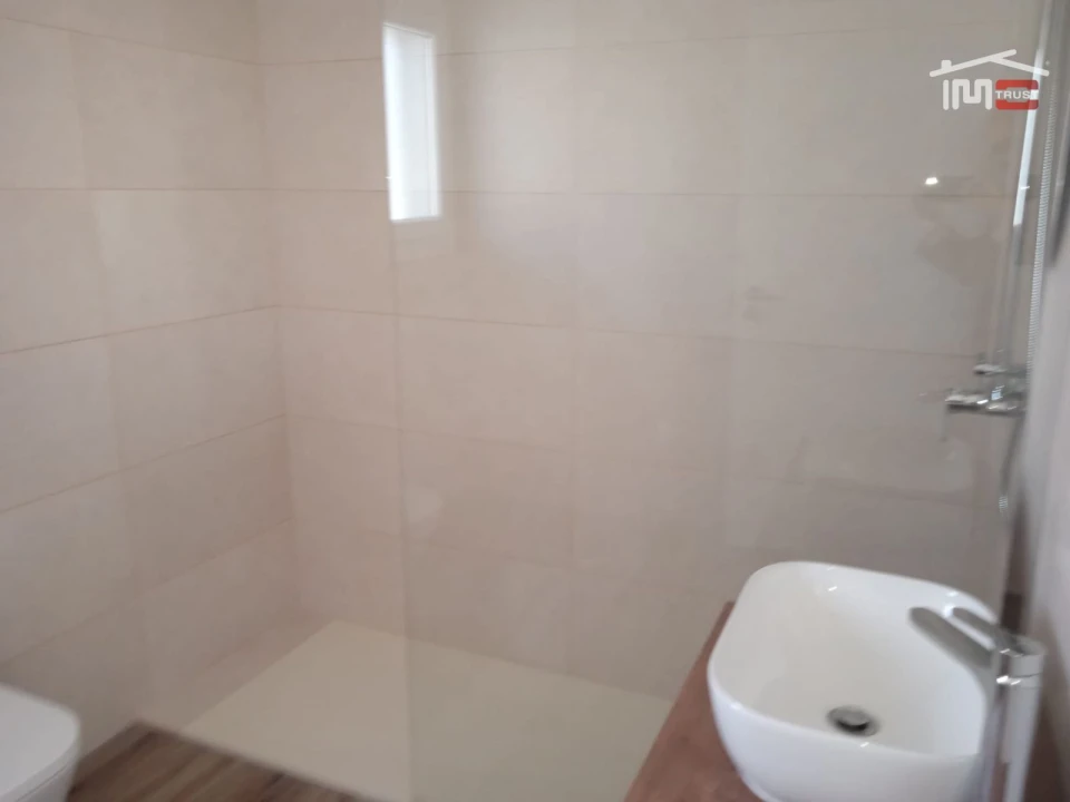 Moradia T4 para Venda em Azeitão (São Lourenço e São Simão) Foto 25