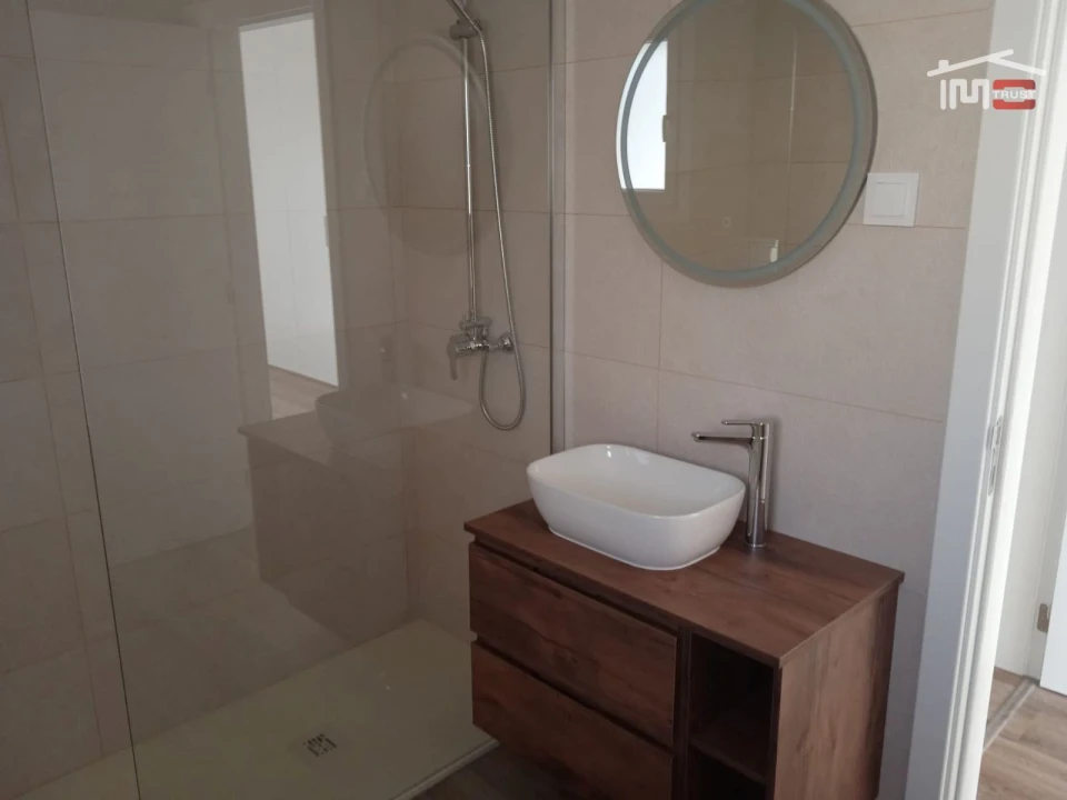 Moradia T4 para Venda em Azeitão (São Lourenço e São Simão) Foto 31