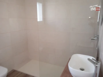 Moradia T4 para Venda em Azeitão (São Lourenço e São Simão)