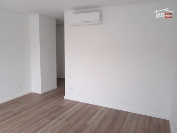 Moradia T4 para Venda em Azeitão (São Lourenço e São Simão)