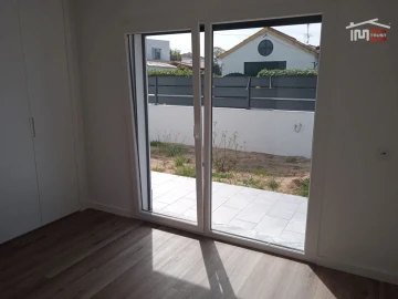 Moradia T4 para Venda em Azeitão (São Lourenço e São Simão)