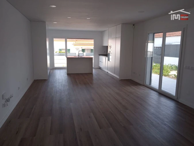 Moradia T4 para Venda em Azeitão (São Lourenço e São Simão) Foto 16