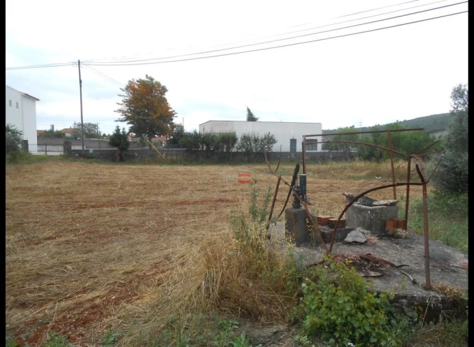 Moradia T6 para Venda em Nossa Senhora das Misericordias Foto 18