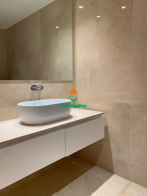 Moradia T4 para Arrendamento em Aldoar, Foz do Douro e Nevogilde