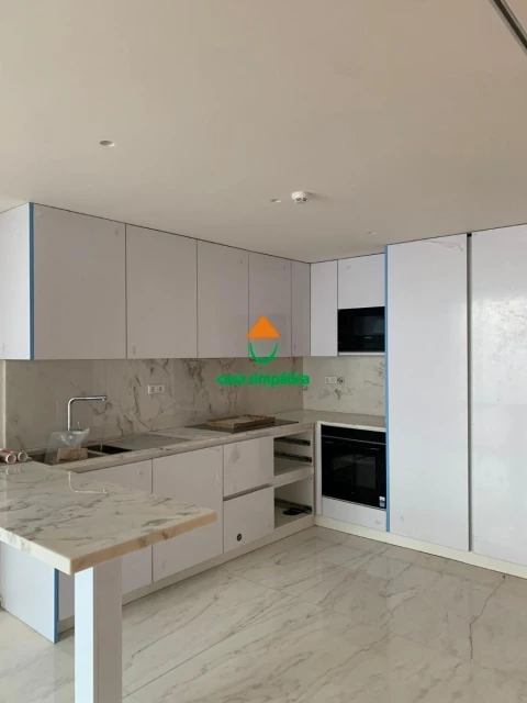 Moradia T4 para Arrendamento em Aldoar, Foz do Douro e Nevogilde