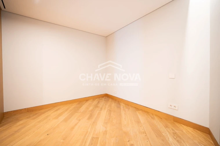 Apartamento T2 para Venda em Cedofeita, Santo Ildefonso, Sé, Miragaia, São Nicolau e Vitória Foto 7