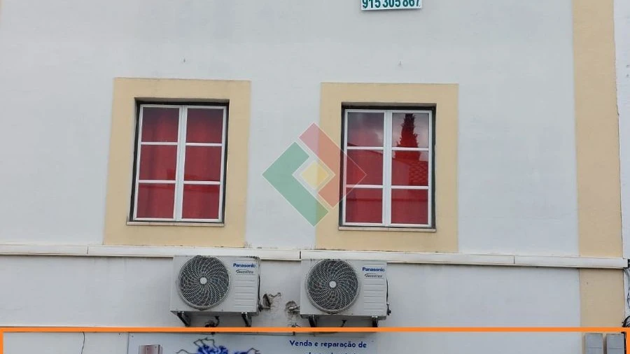 Armazém para Venda em Sé e São Lourenço