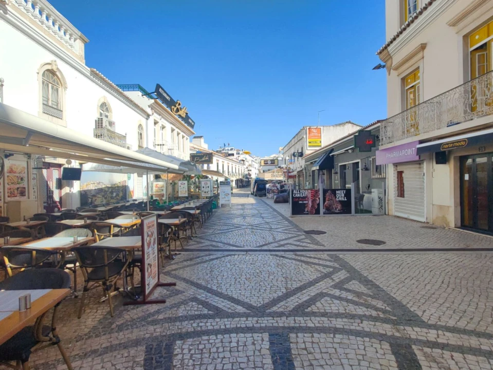 Negócio para Venda em Albufeira e Olhos de Água Foto 2