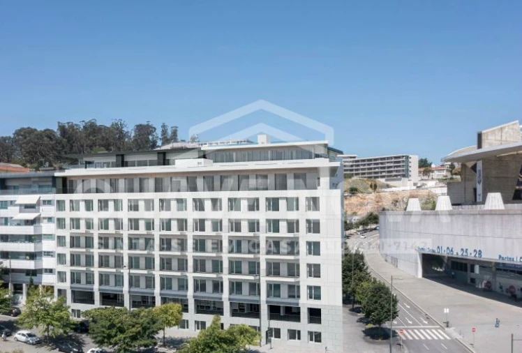 Apartamento T2 para Venda em Campanhã Foto 4