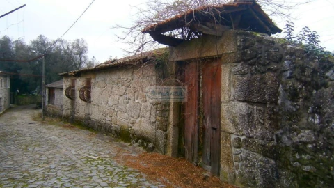 Moradia T3 para Venda em São João de Rei