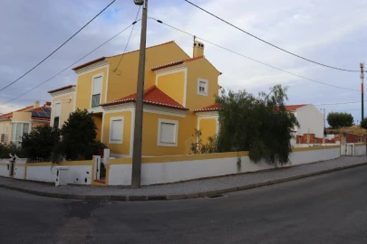 Moradia T3 para Venda em Santo Antonio das Areias