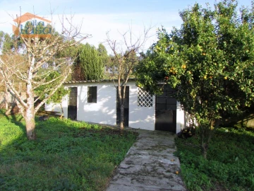 Moradia T3 para Venda em Pedroso e Seixezelo