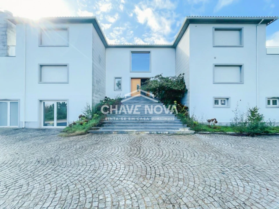 Moradia T5 para Venda em São Cipriano e Vil de Souto Foto 1
