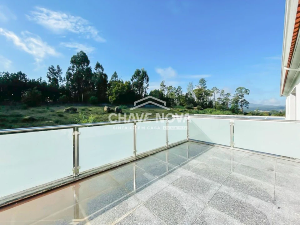 Moradia T5 para Venda em São Cipriano e Vil de Souto Foto 21