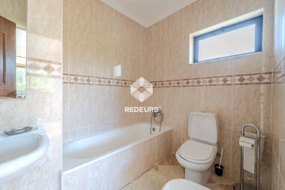 Moradia T4 para Venda em Caldelas, Sequeiros e Paranhos