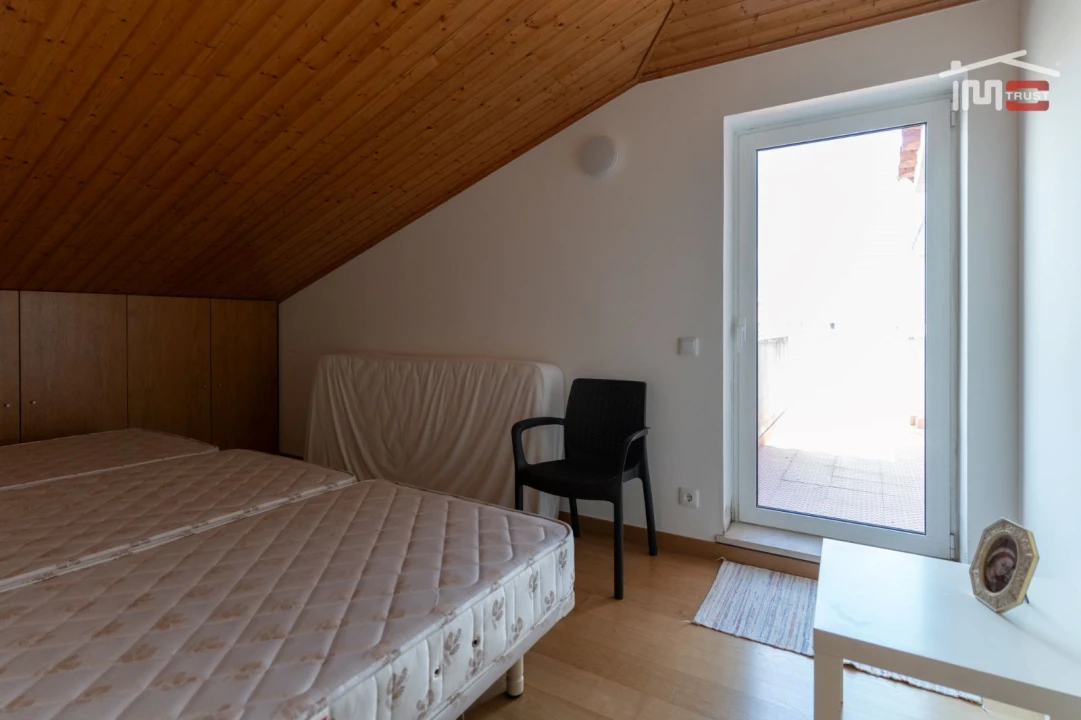 Apartamento T2 para Arrendamento em Fatima Foto 8